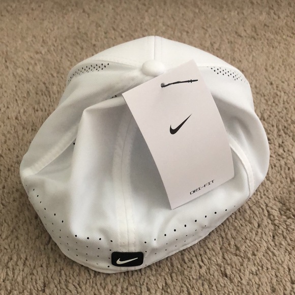 NWT unisex white Nike Hat - Picture 2 of 4